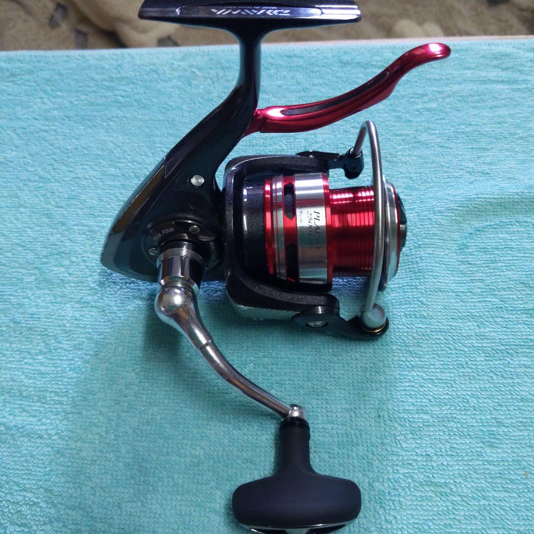 ダイワ　10プレイソ2500LBD 替えスプール2個