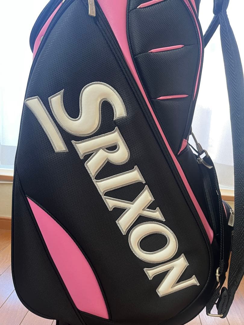 Srixon 黒/ピンク キャディバッグ