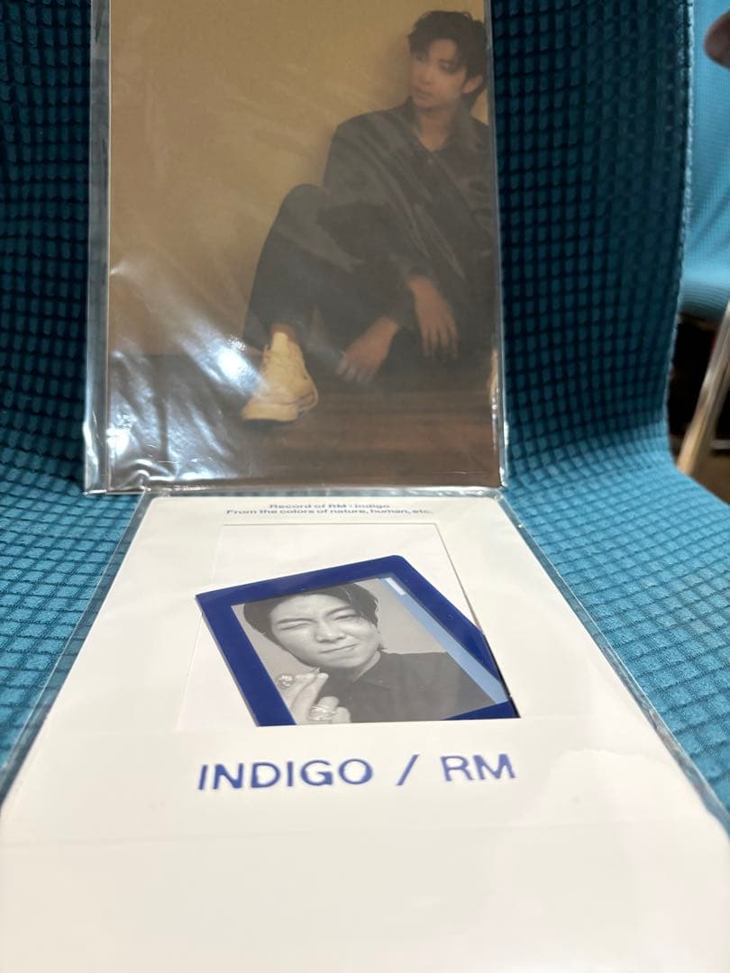 INDIGO / RM フォトカードポスター