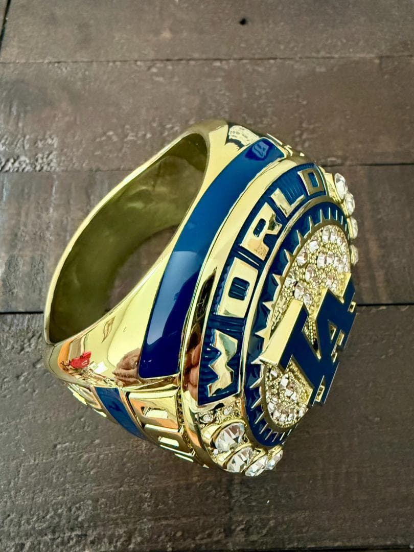 【非売品・限定品】LA Dodgers 2024年特大チャンピオンリングレプリカ