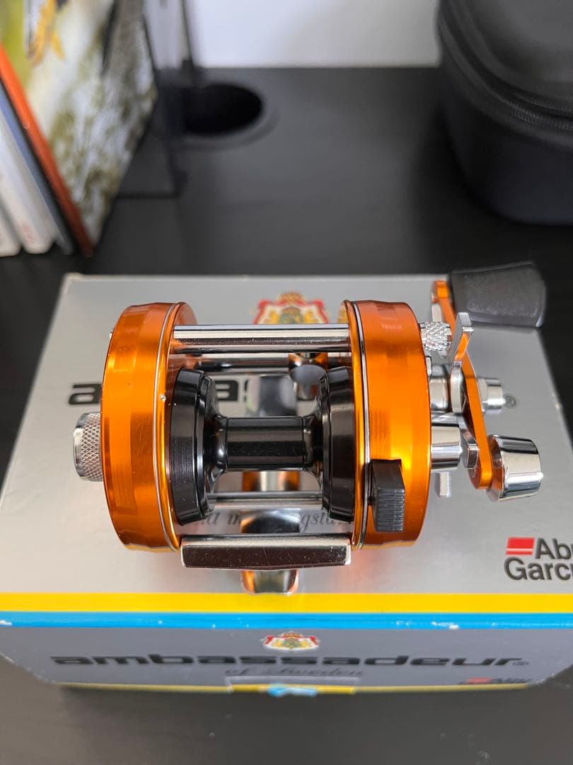 abu アンバサダー2500c サンセットオレンジ