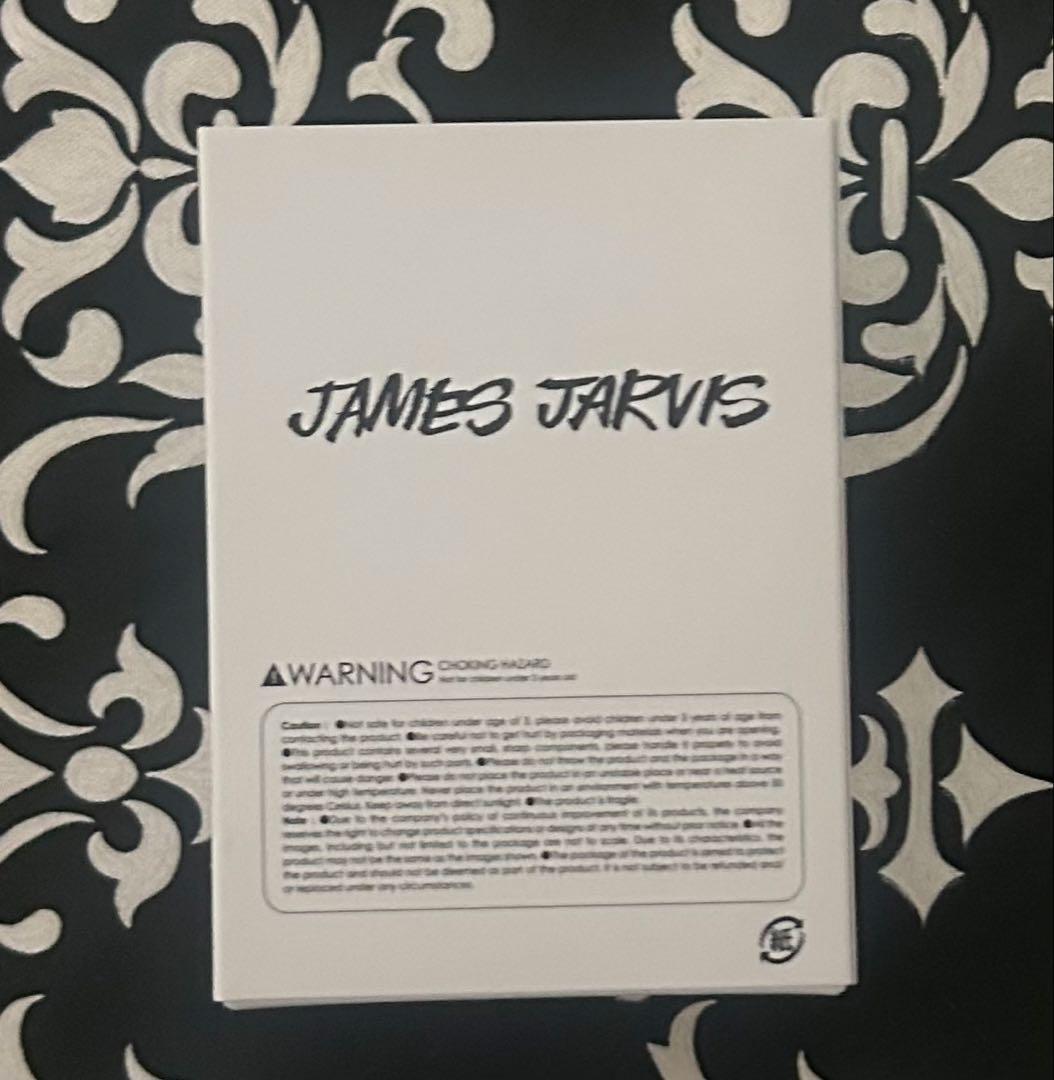 ジェームス・ジャービス JAMES JARVIS キーホルダー ホワイト