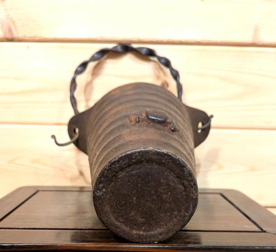 南部鉄器　三岩堂　吊り下げ花瓶　カニ彫刻の鉄瓶　ヴィンテージ　アンティーク