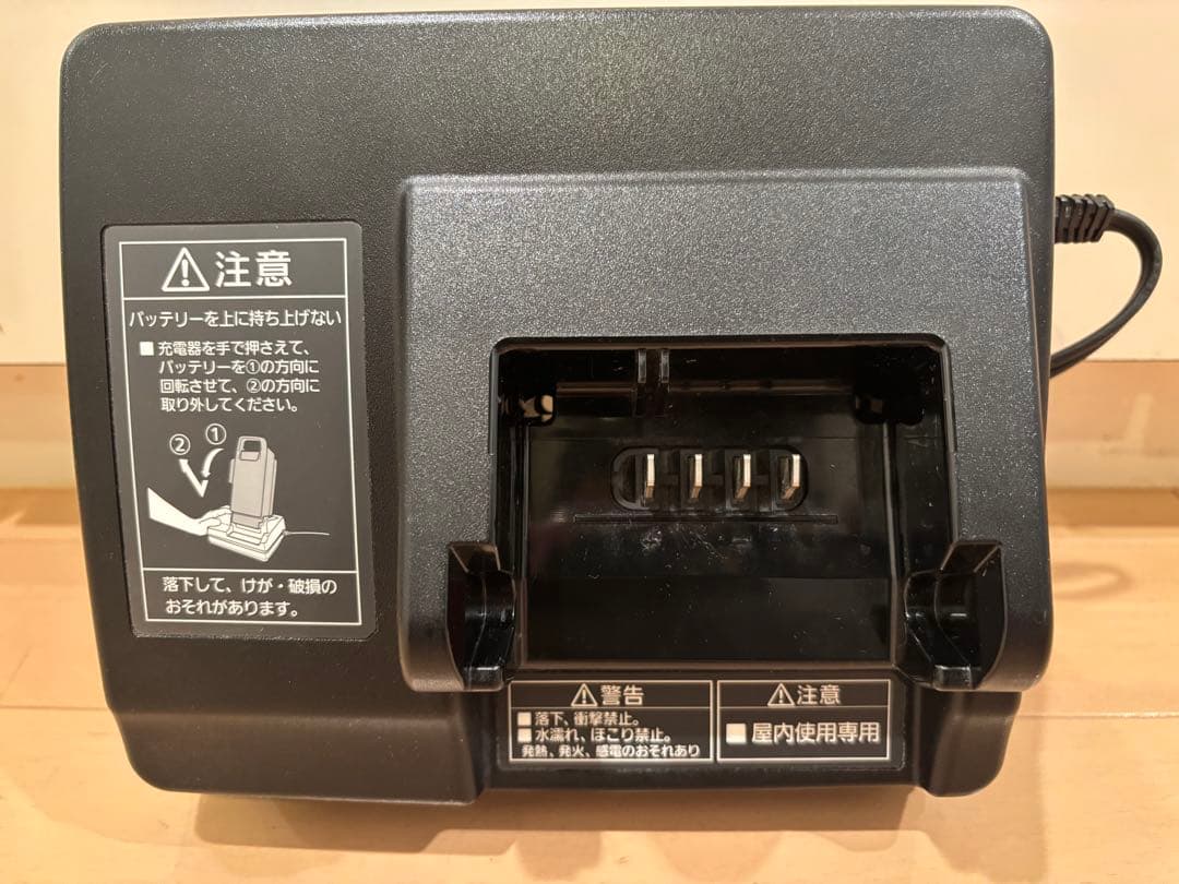 Panasonic NK-J073Z 充電器