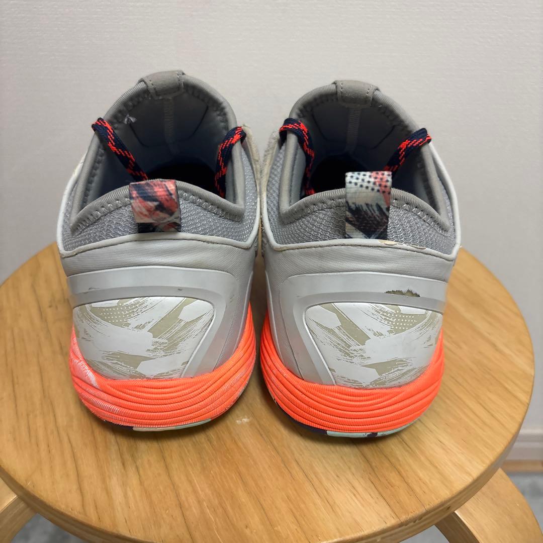 ASICS グライドノヴァff2 セレブレーション　限定カラー　28.0