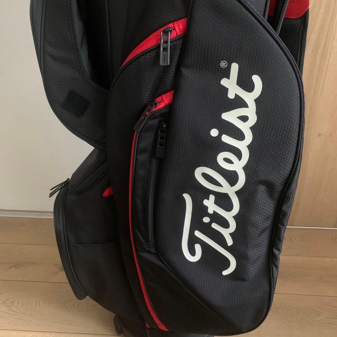 美品Titleist キャディバッグ 15分割 TB22CT8 10型 ブラック