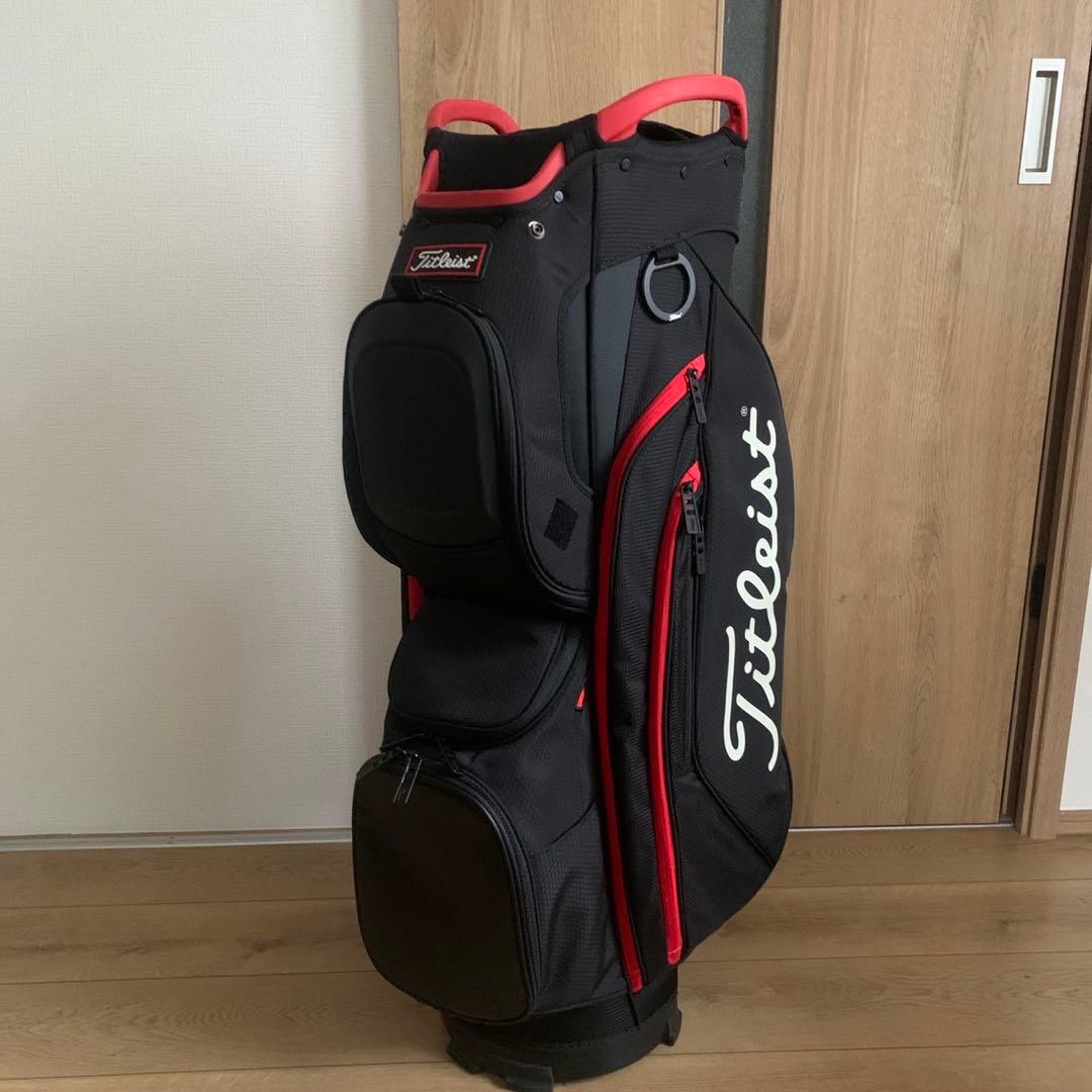 美品Titleist キャディバッグ 15分割 TB22CT8 10型 ブラック