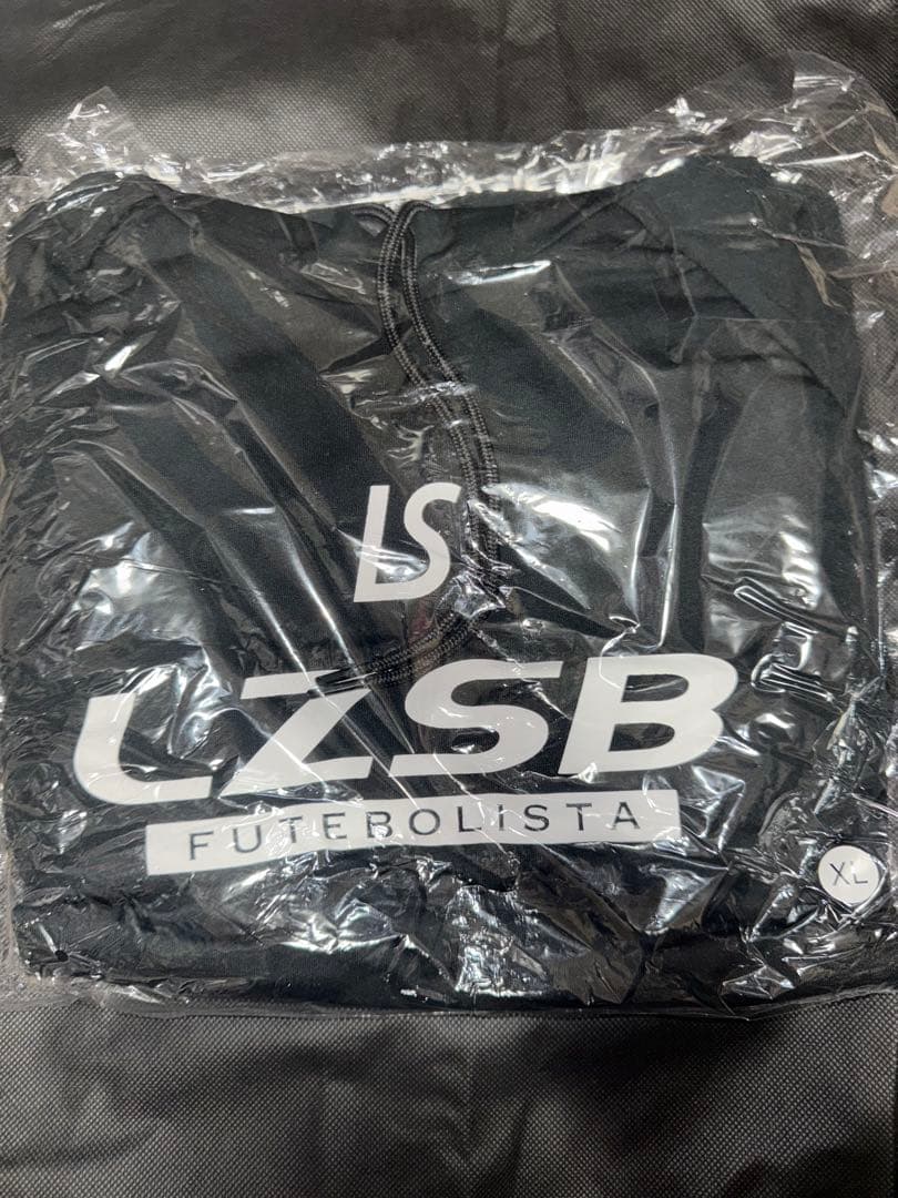 Luz e Sombra P100 XL ブラック パーカー　XL