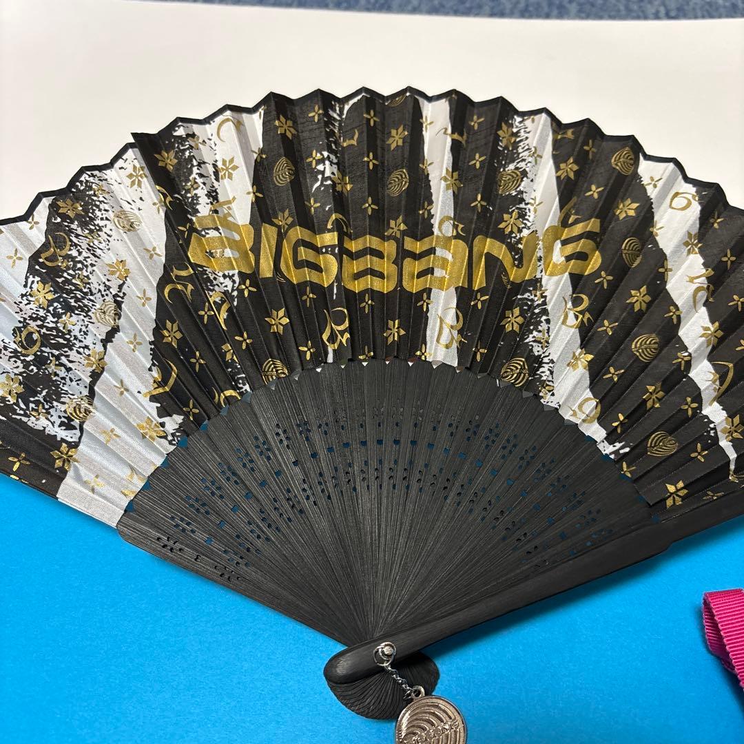 BIGBANG 公式グッズ　ハンディファンと扇子