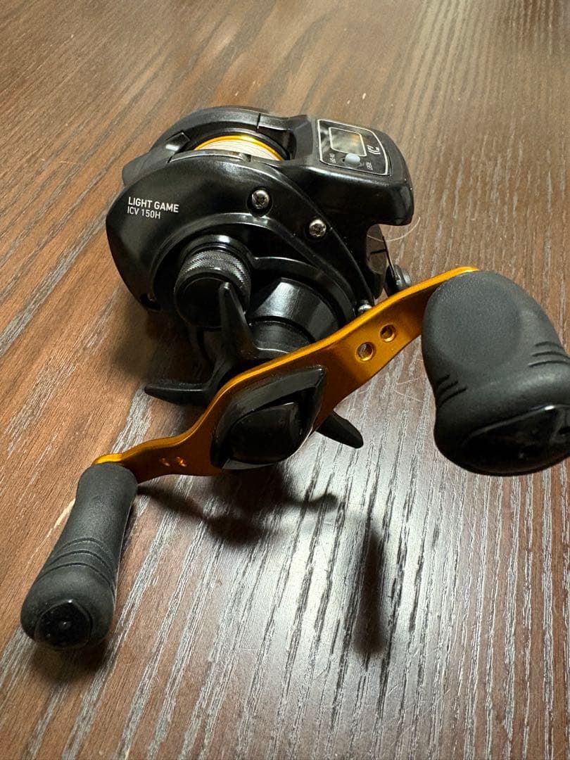 【美品】DAIWA LIGHT GAME ICV 150H 両軸リール