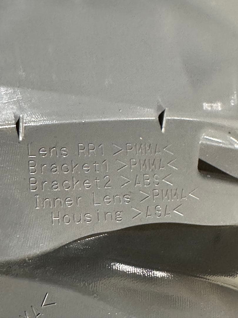 プリウス30前期 純正テール 左右 STANLEY