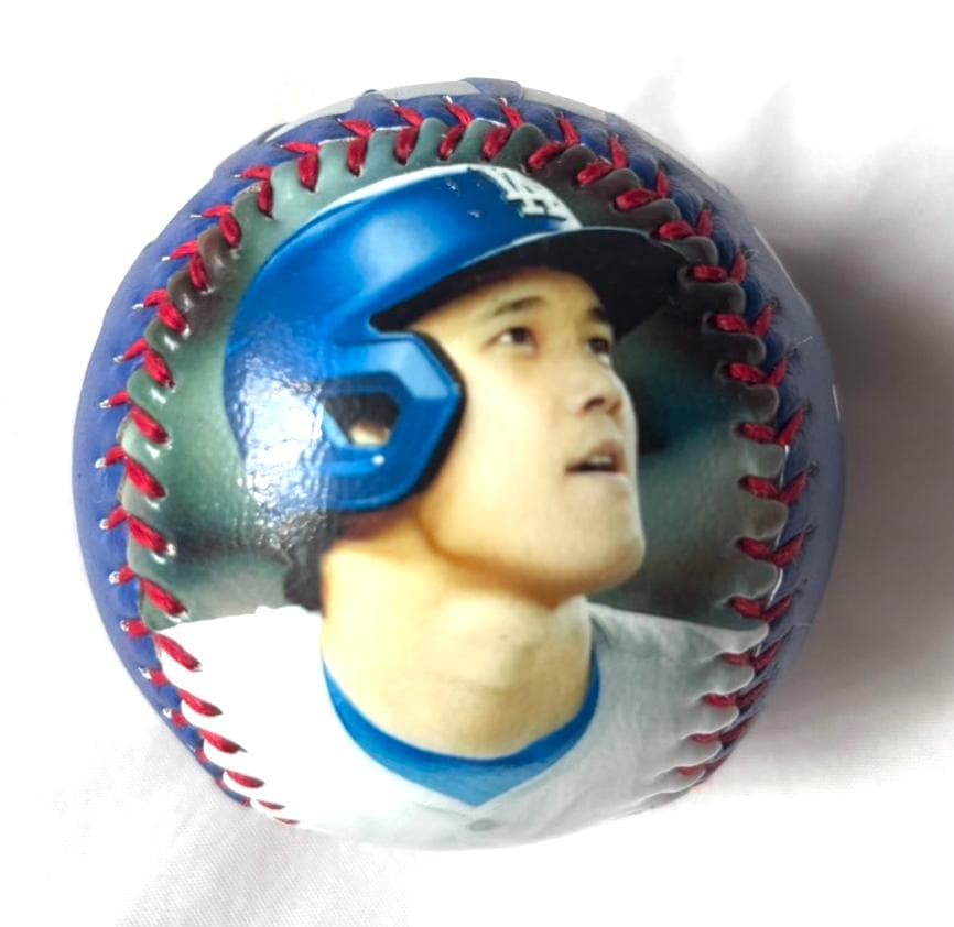ドジャース 大谷翔平 2025個限定 サイン/画像/背番号/ケース/スタンド付き