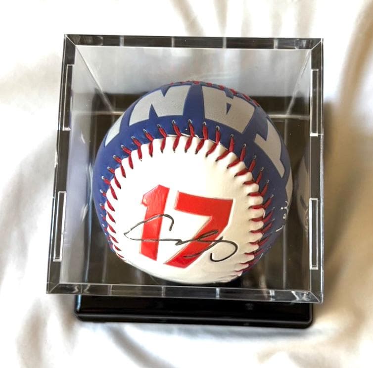 ドジャース 大谷翔平 2025個限定 サイン/画像/背番号/ケース/スタンド付き