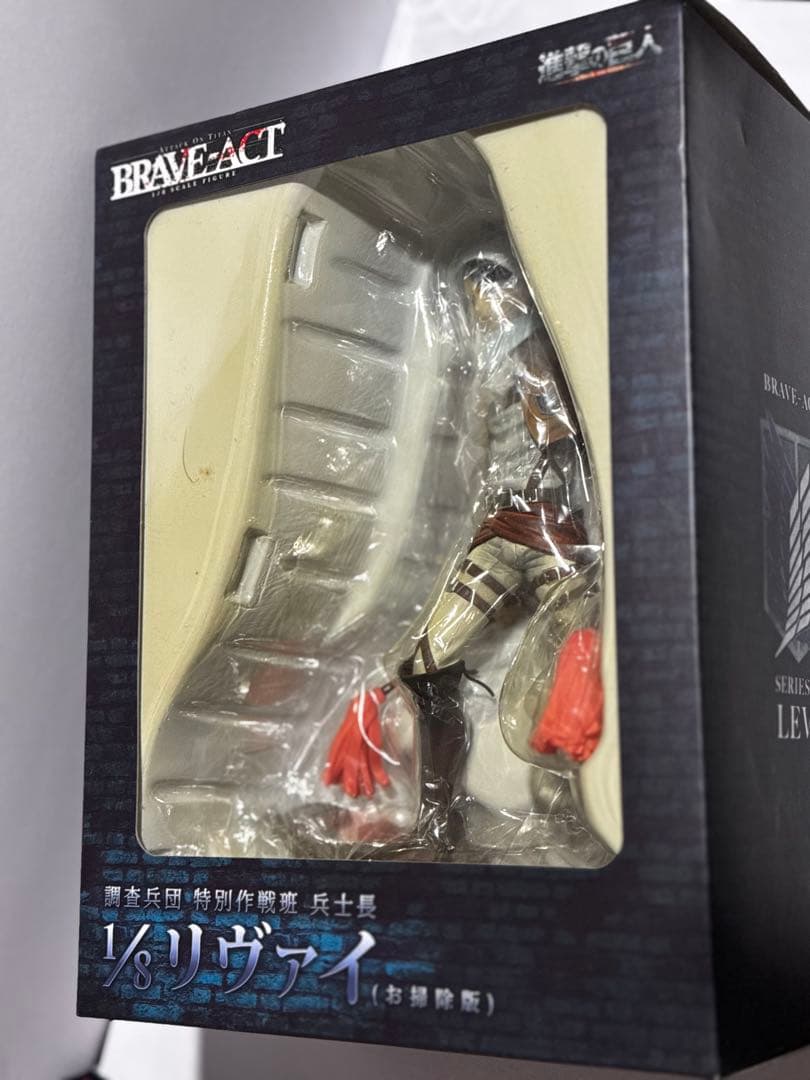 （未開封）BRAVE ACT 1/8 リヴァイ フィギュア　千値練　進撃の巨人