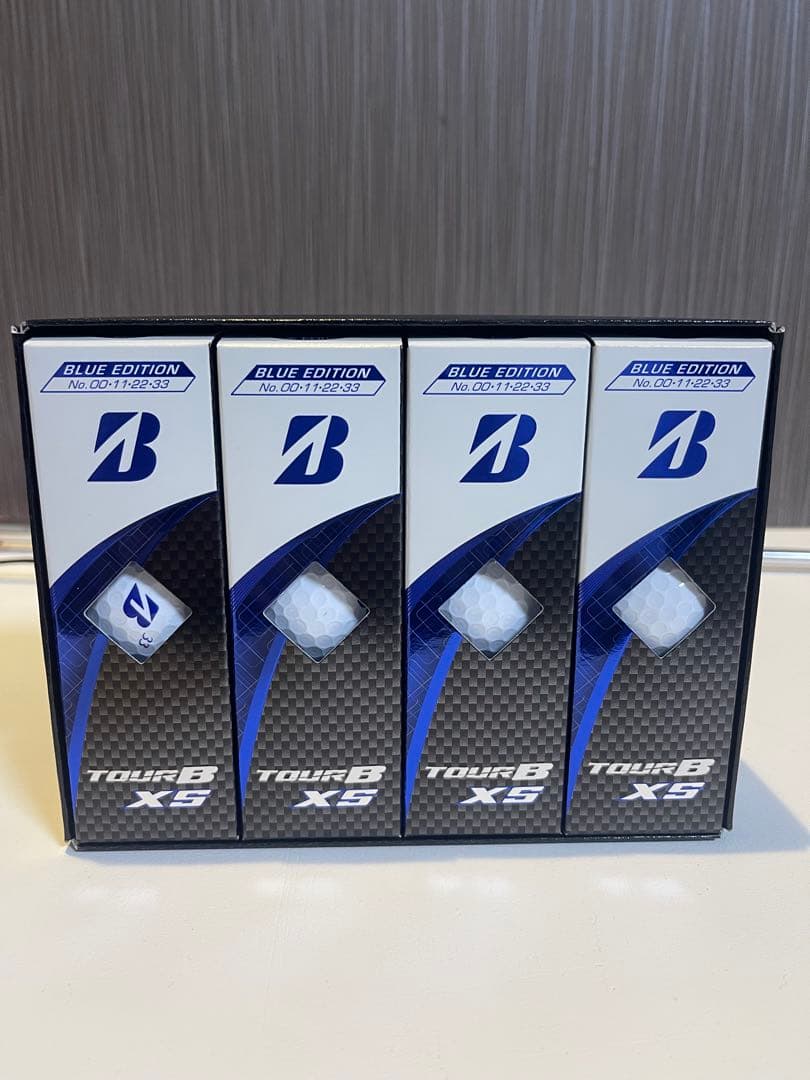 s*o様 ブリヂストンTour B XS Titleist ボールセット