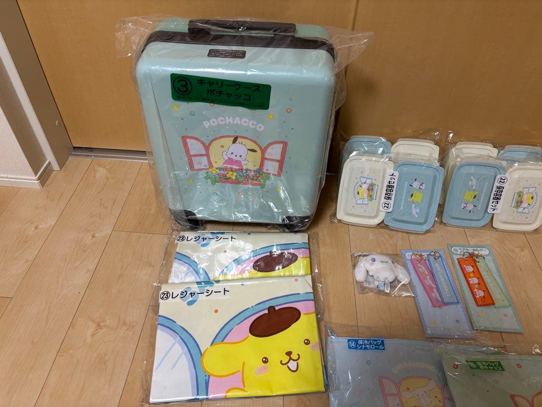 ファミリーマート限定　サンリオコラボ　一番くじ　11点セット ※バラ売り不可