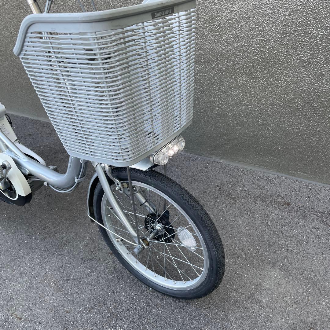 ヤマハ電動アシスト自転車三輪車15.4A h 引き取り限定