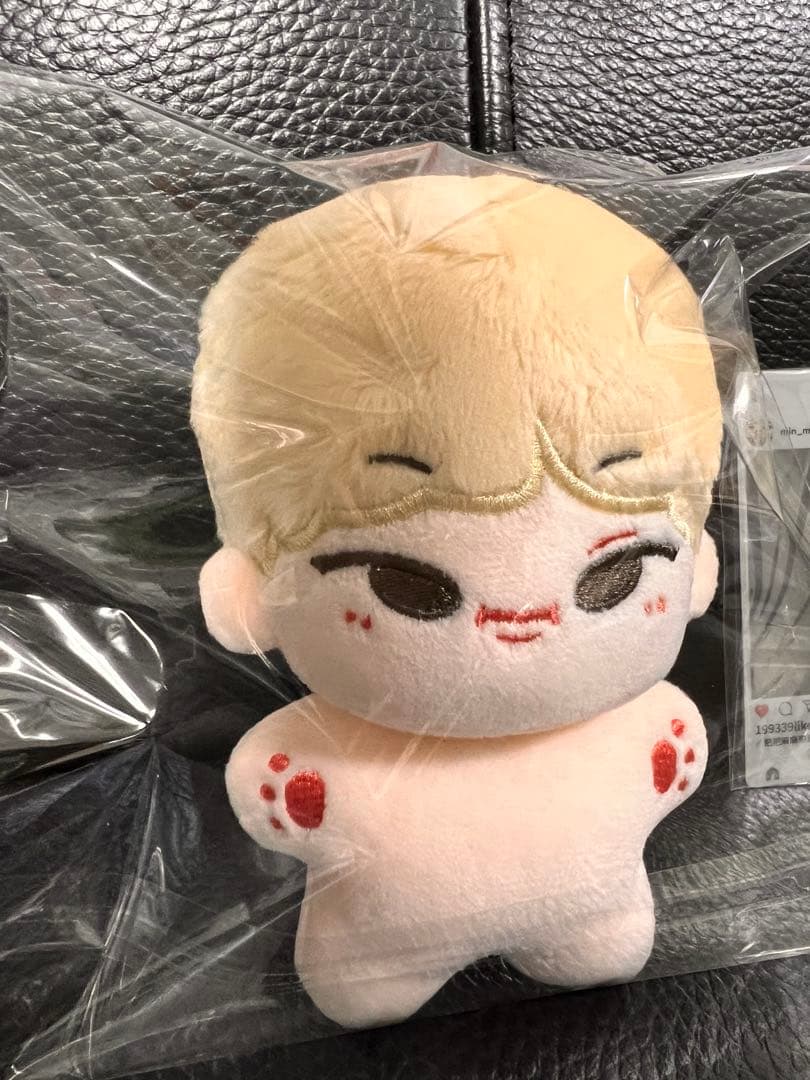 btsぬいぐるみ　ユンギ　10センチ　マスター　正規品⭐️「341」