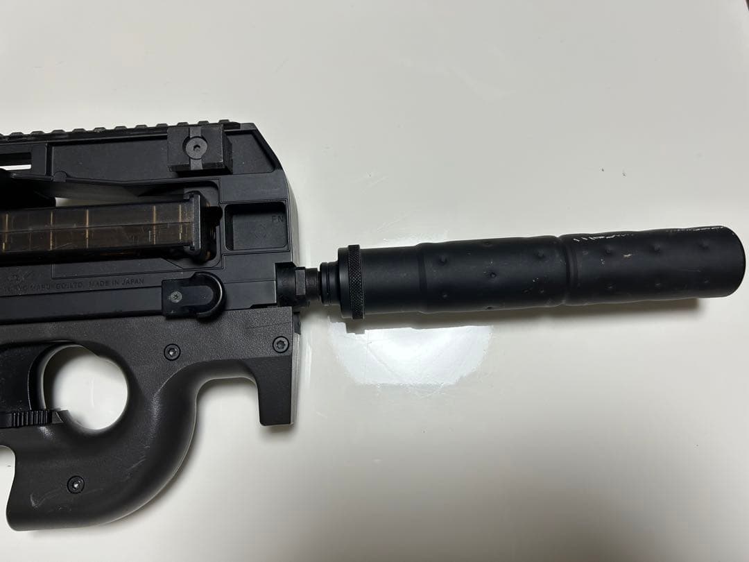 P-90スタンダード電動ガン東京マルイ サプレッサー付き