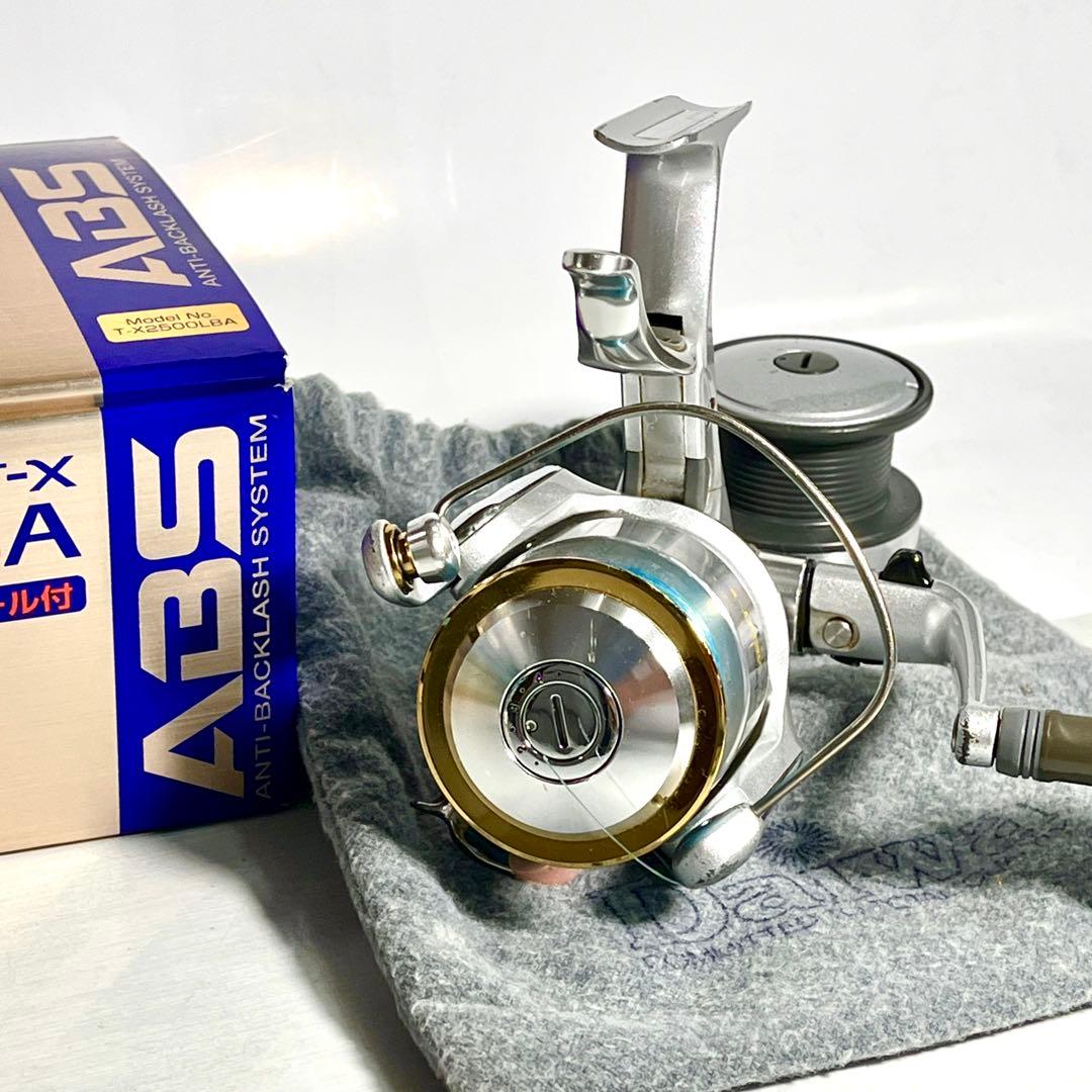 ダイワ トーナメント-X 2500LBA レバーブレーキ スピニングリール