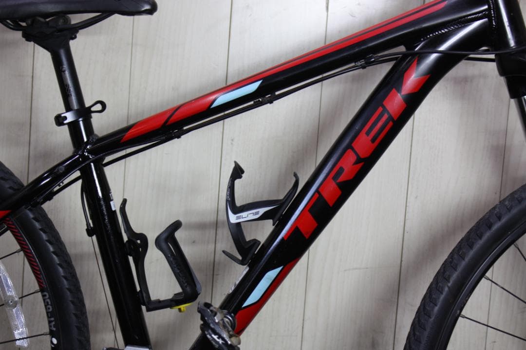 トレック MARLIN7 700C 27速 420mm 油圧式ディスククロス