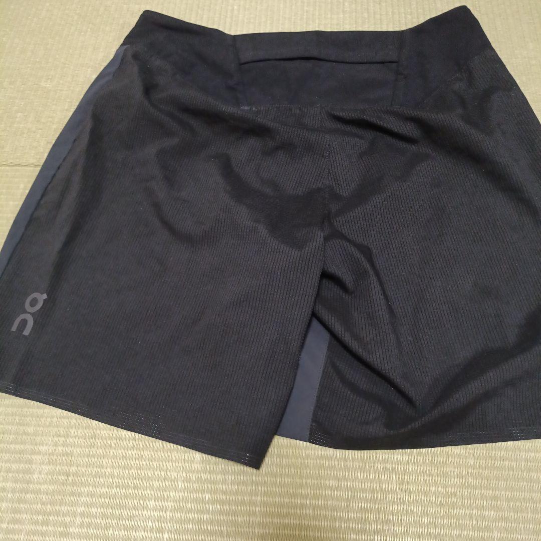 On ショートパンツ M