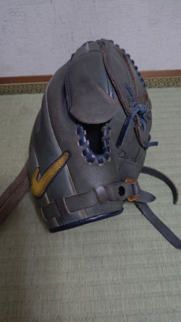 【ジュニア用】NIKEダルビッシュ有モデル 軟式グローブ