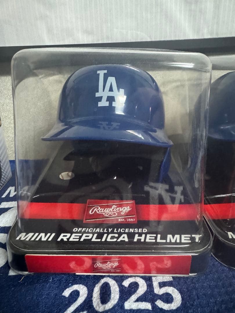 【新品・未使用】MLB 東京シリーズドジャース＆カブス レプリカヘルメットセット
