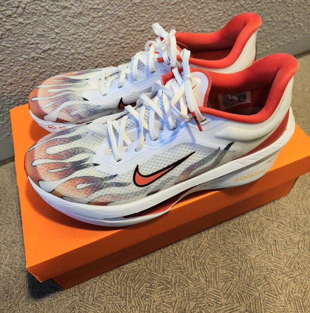 週末限定値下げ　NIKE ズームフライ6　26.5cm