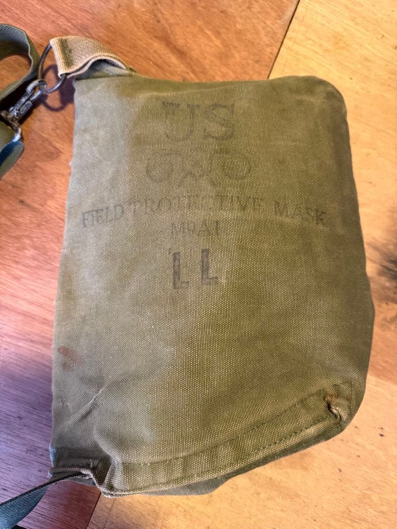 米軍、アメリカ軍 実物 1960年代　M9A1ガスマスクバック