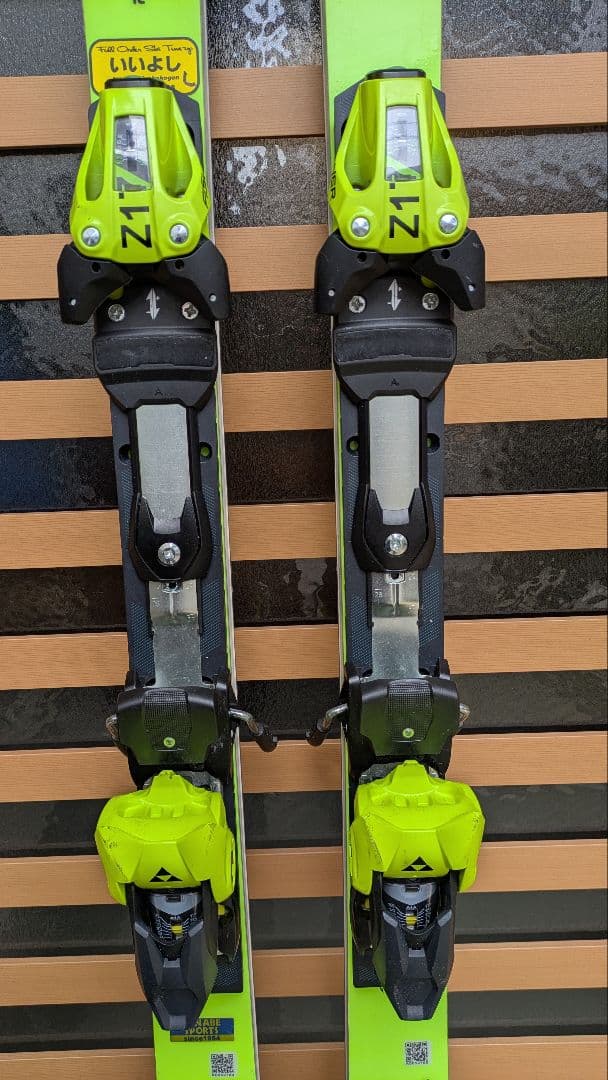 FISCHER RC4 Worldcup スキー板 蛍光グリーン