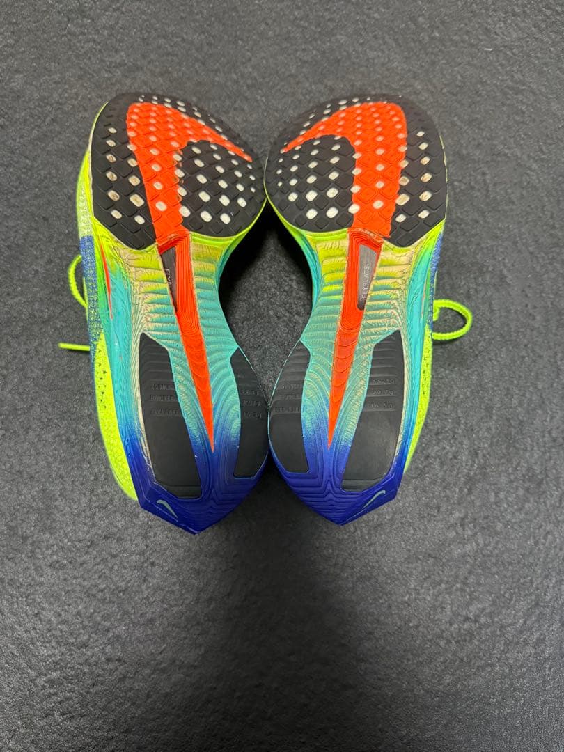 Nike ヴェイパーフライ3 蛍光イエロー