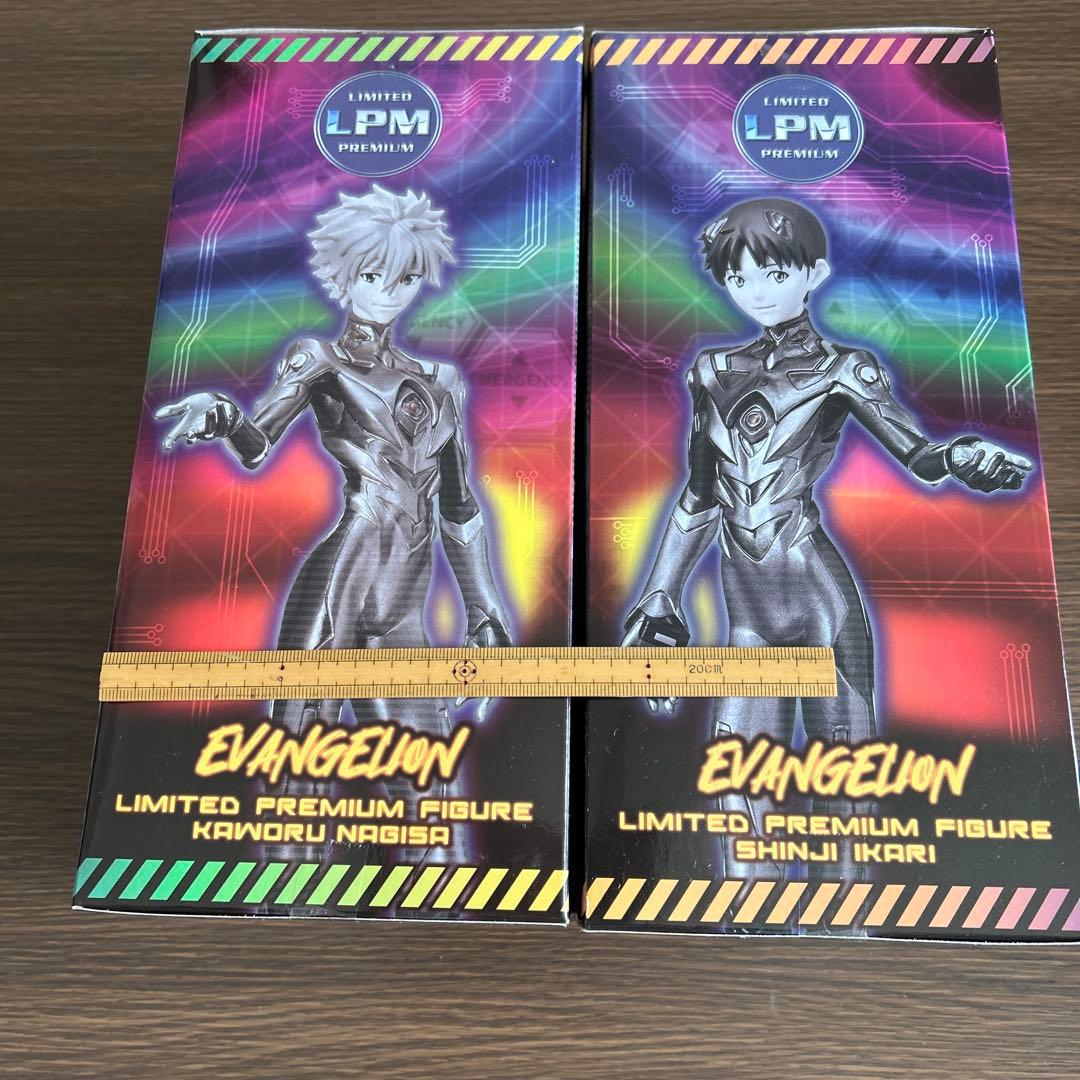ヱヴァンゲリヲン新劇場版　碇シンジ　渚カヲル　フィギュアセット　おまけ付き