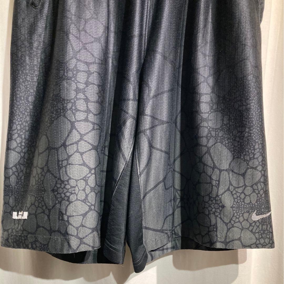【nike】Lebron レブロンジェームズ　ハーフパンツ