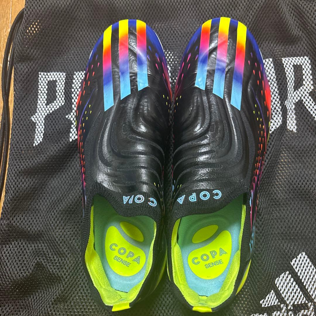 adidas Copa Senseトップモデル