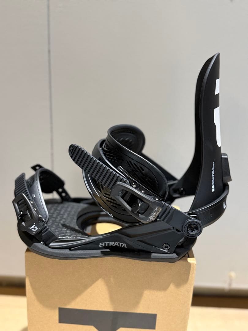 スノーボード 25-26 UNION STRATA BLK M