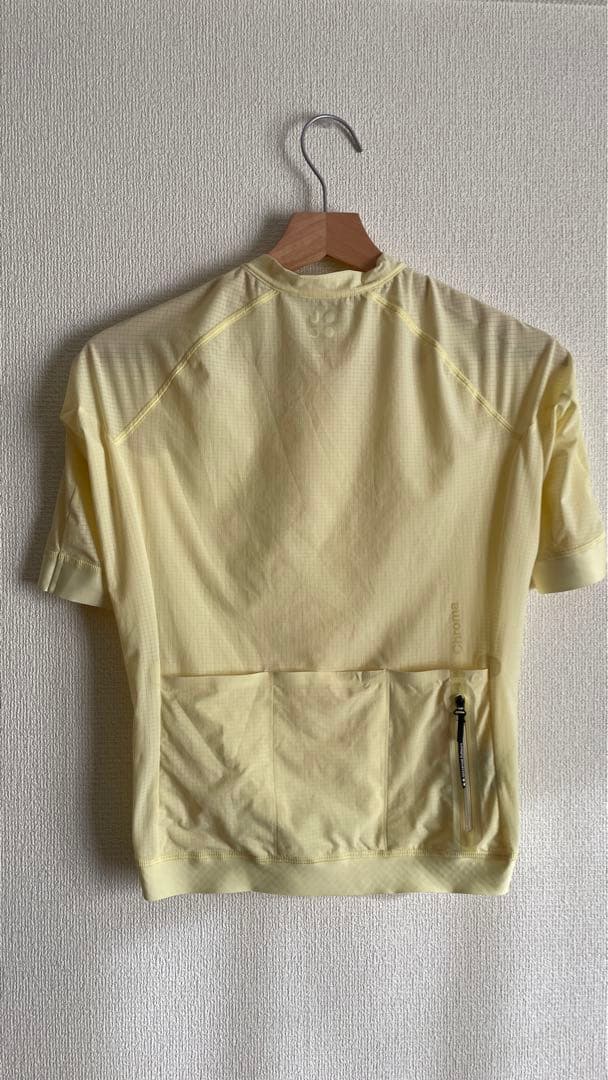 ウェア universal colours Chroma womens S