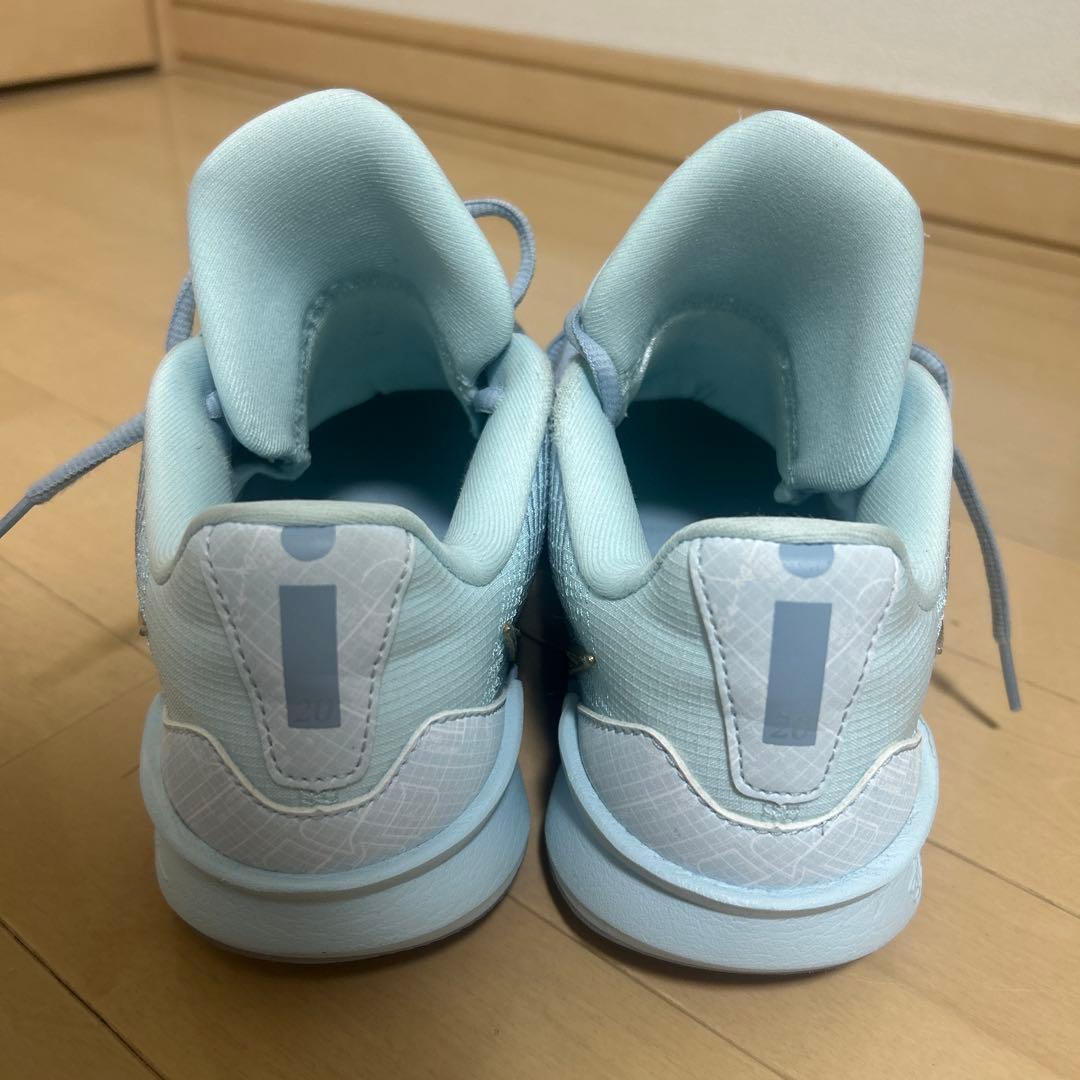 バスケットボールシューズ　サブリナ