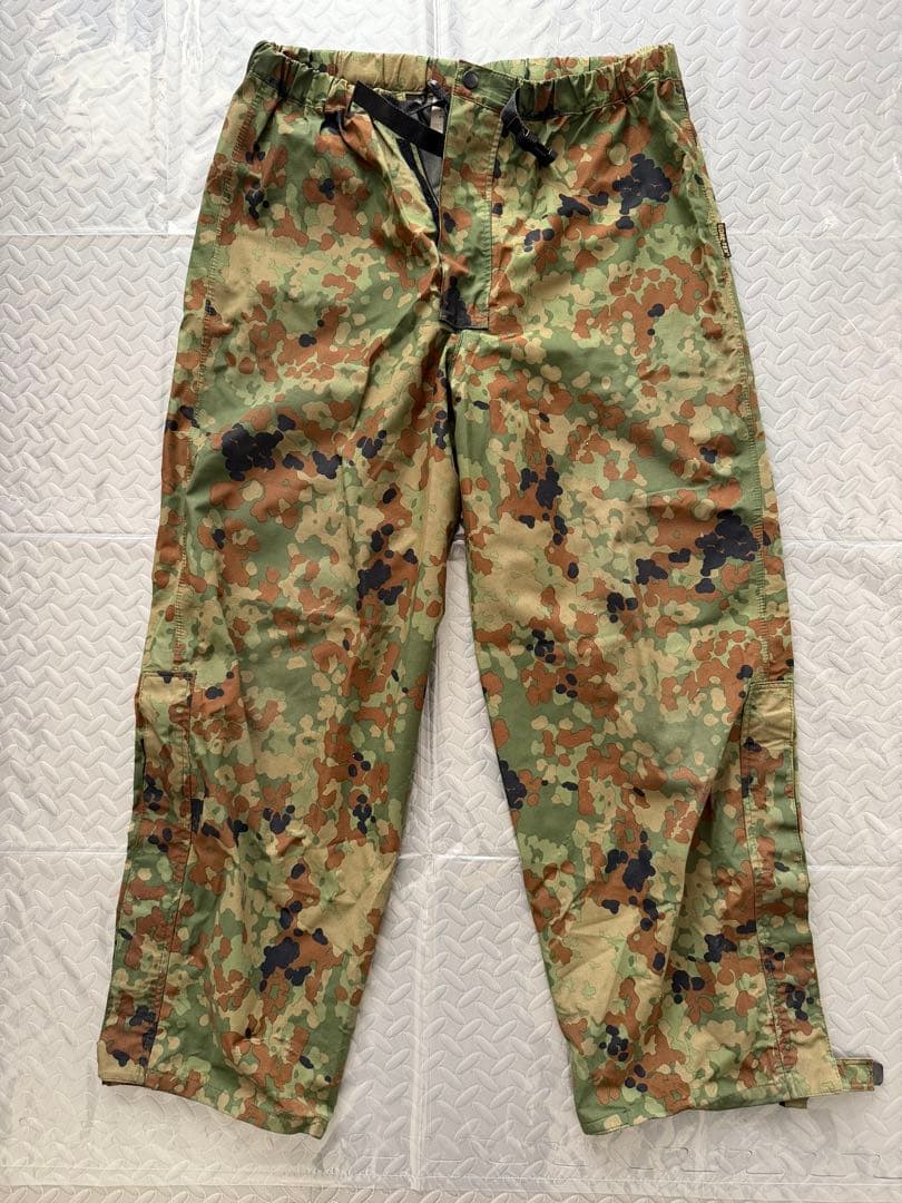 自衛隊PX品　雨衣上下ゴアテックス
