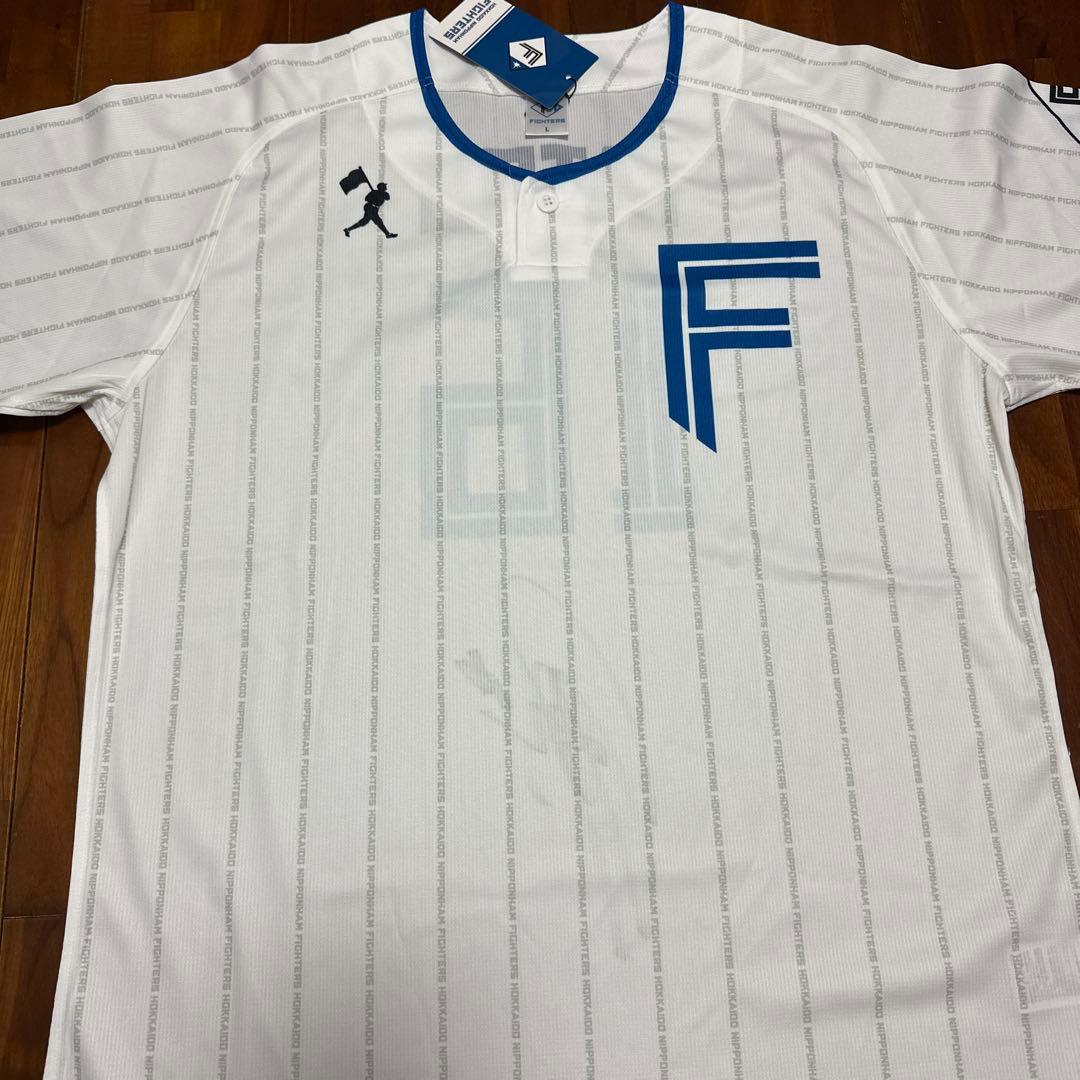 日本ハムファイターズ 達孝太選手　直筆サイン入りユニフォーム　L