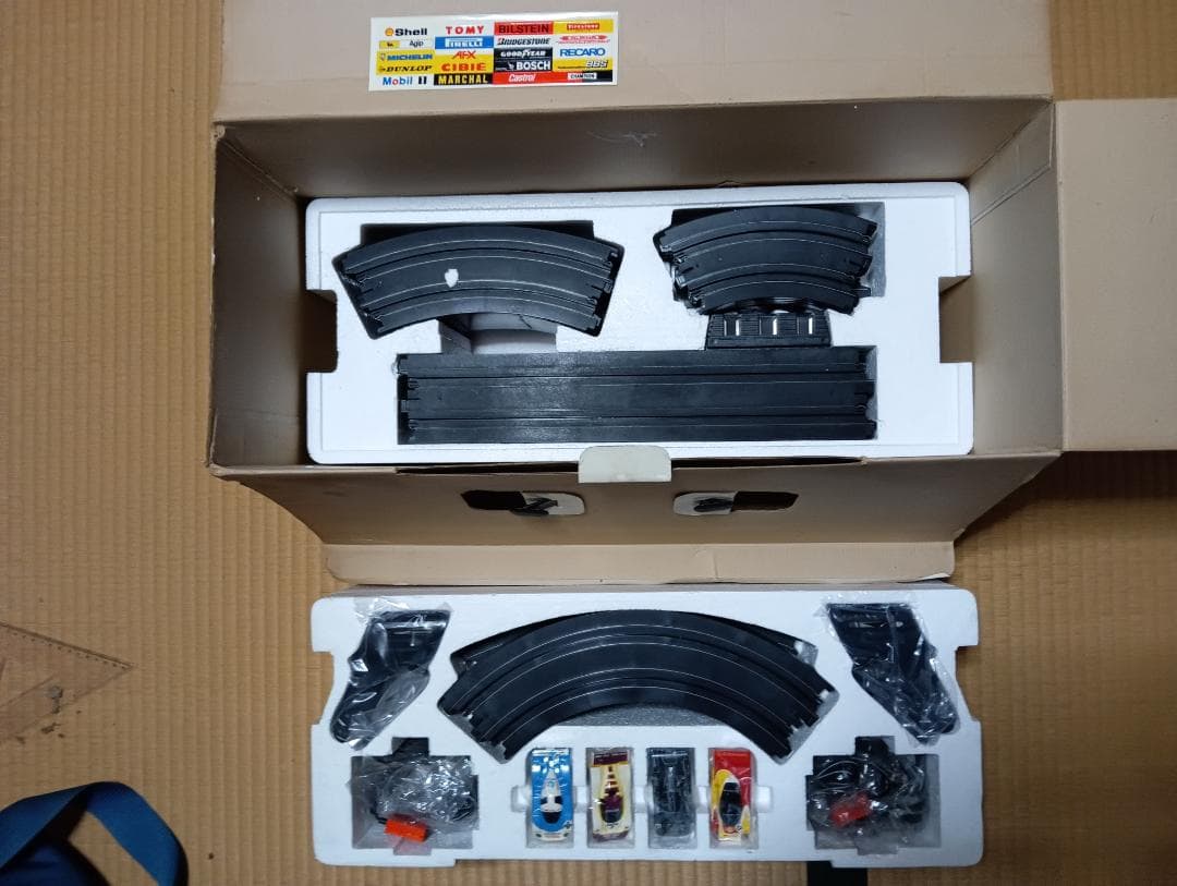 AFX 富士スピードウェイ四車線スロットレーシングセット