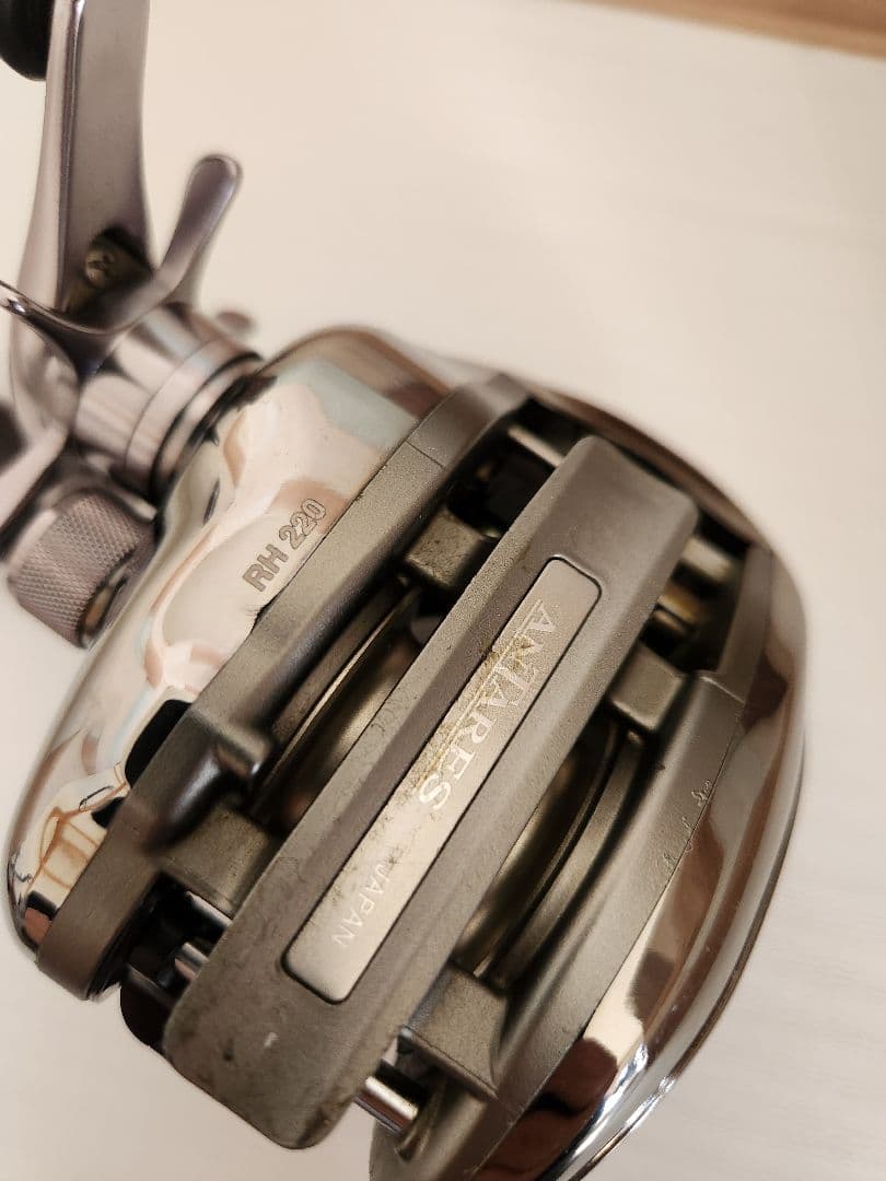 アンタレスANTARES RH 220 ベイトリール 右ハンドル　美品