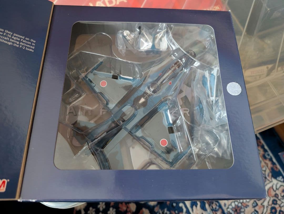 ホビーマスター1/72 F−2A 航空自衛隊60周年記念塗装機