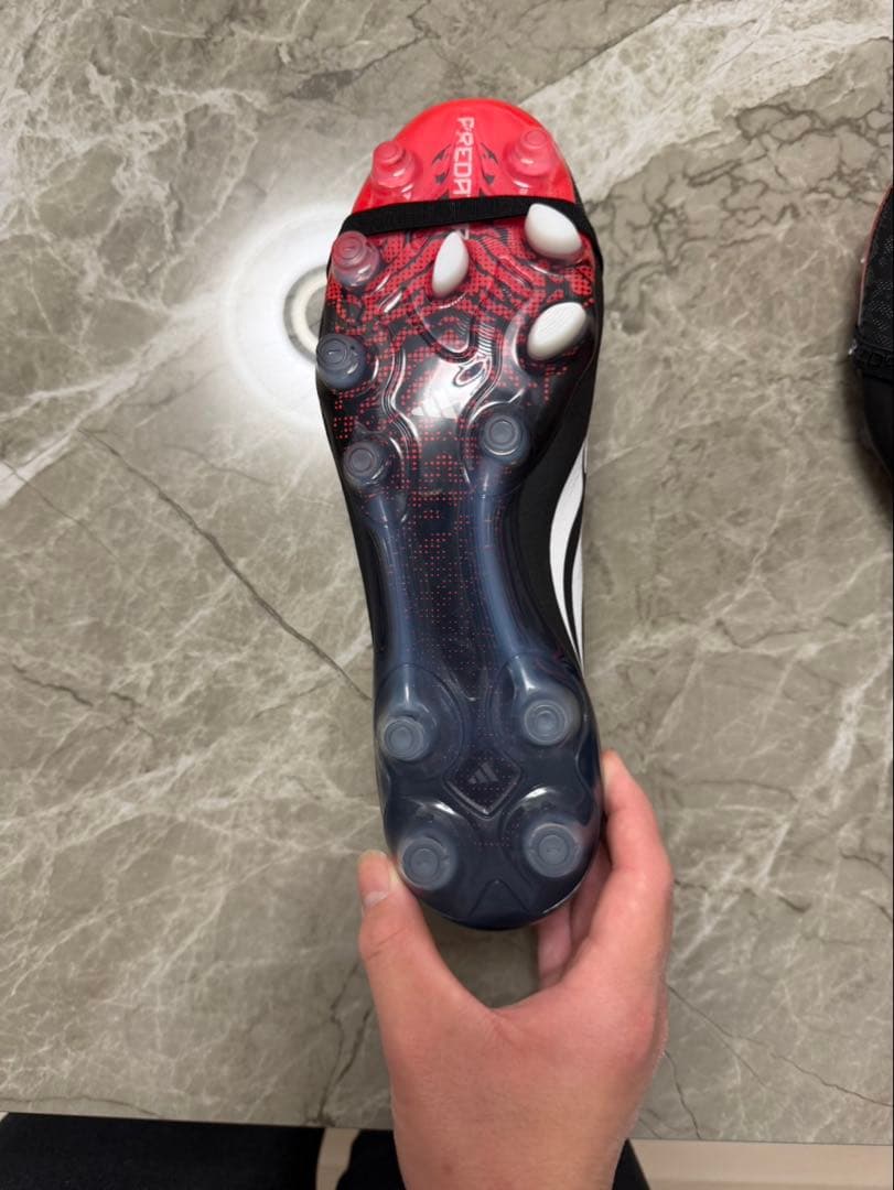 adidas Predator サッカーシューズ・スパイク ブラック/レッド