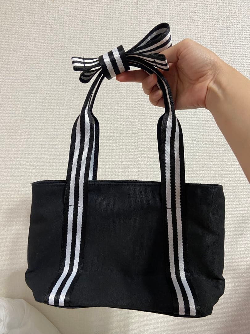 なな様⭐︎専用　CHANEL ノベルティ　黒 ストライプハンドル トートバッグ
