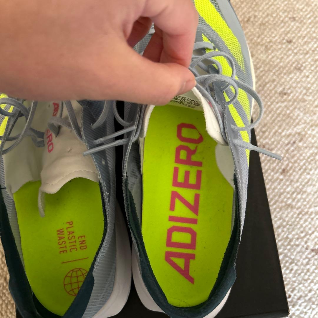 アディダス　アディゼロジャパン8