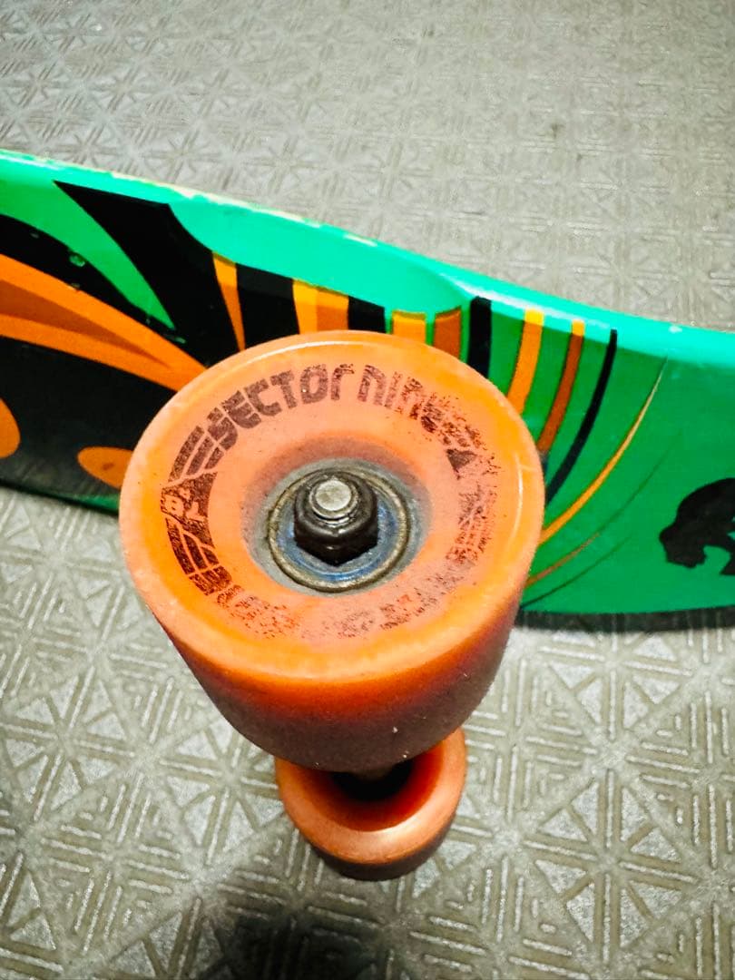 SECTOR 9 スケートボード グリーン/オレンジ　サーフスケート