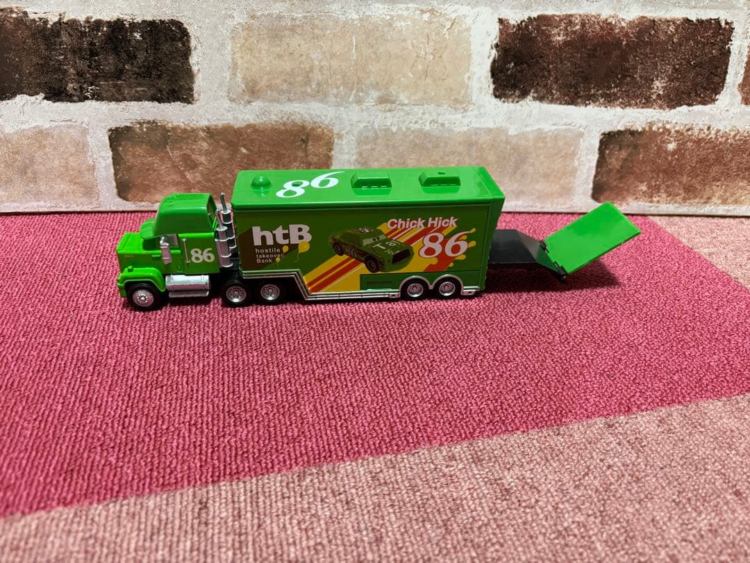 【新品】　カーズ　マック　トラック　トレーラー　4台セット