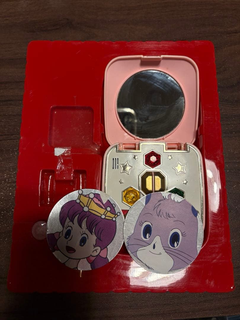 ひみつのアッコちゃん　テクマクマヤコン　リングコンパクト