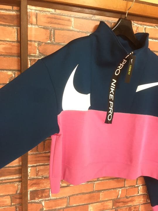新品 NIKE ナイキ レディース ハイネックジップアップ トレーニングウェア